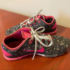 Nike pink/grey cheetah tennis shoes - size 5.5